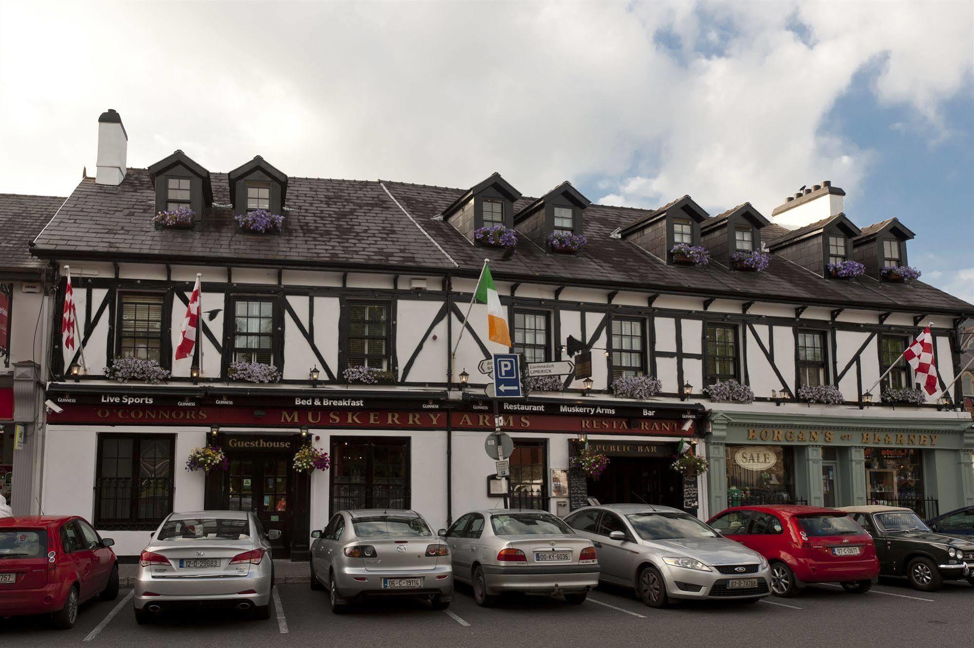 Muskerry Arms Bar&B&B Blarney Exterior foto