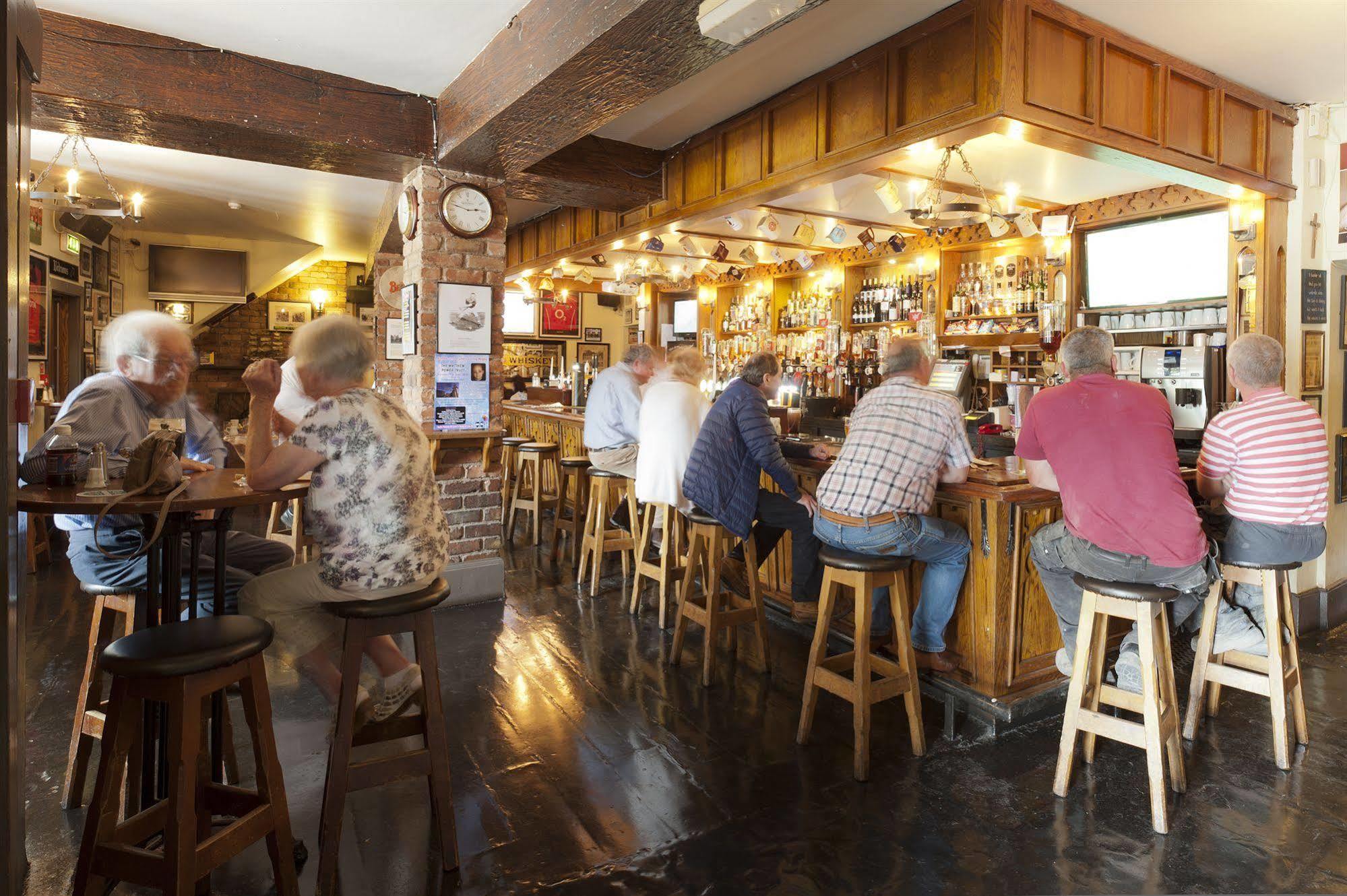 Muskerry Arms Bar&B&B Blarney Exterior foto